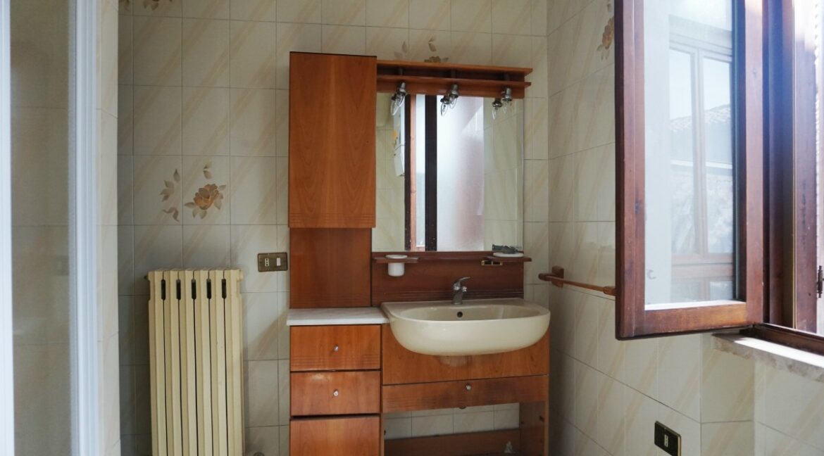 BAGNO (30)