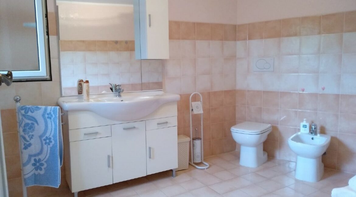 BAGNO (42)