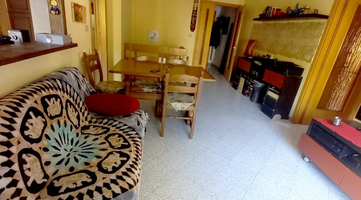 SALA (49)