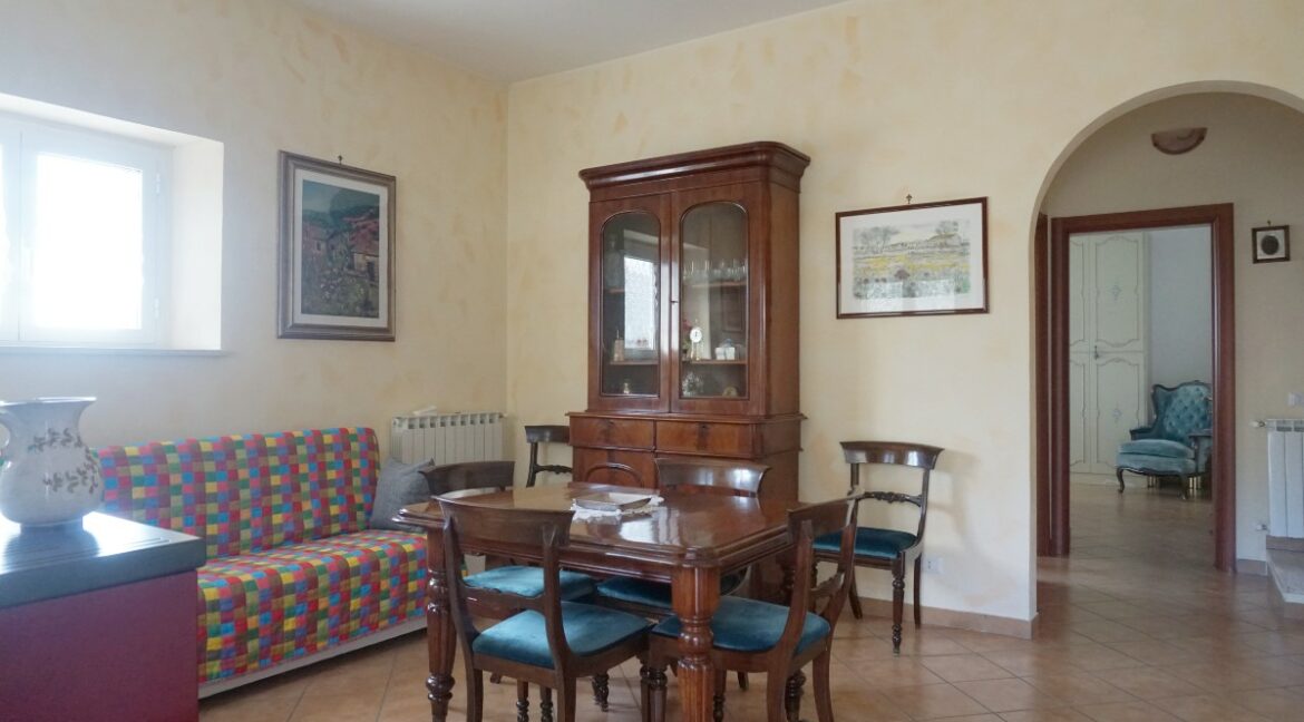SALA (66)