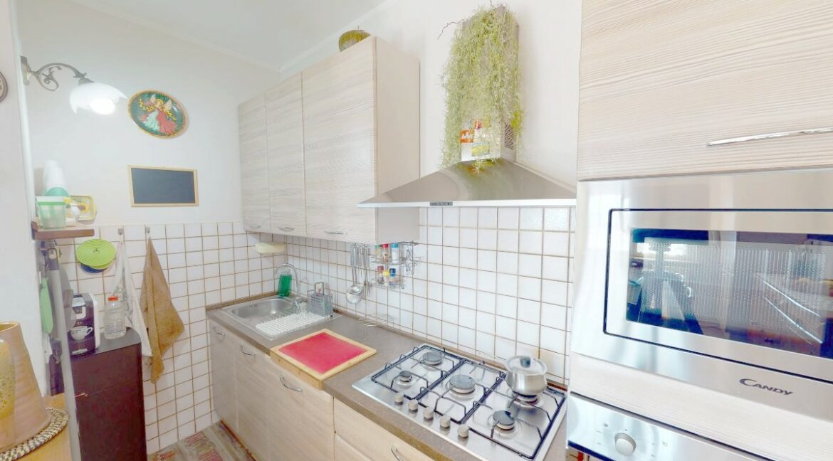 cucina piano terra (2)