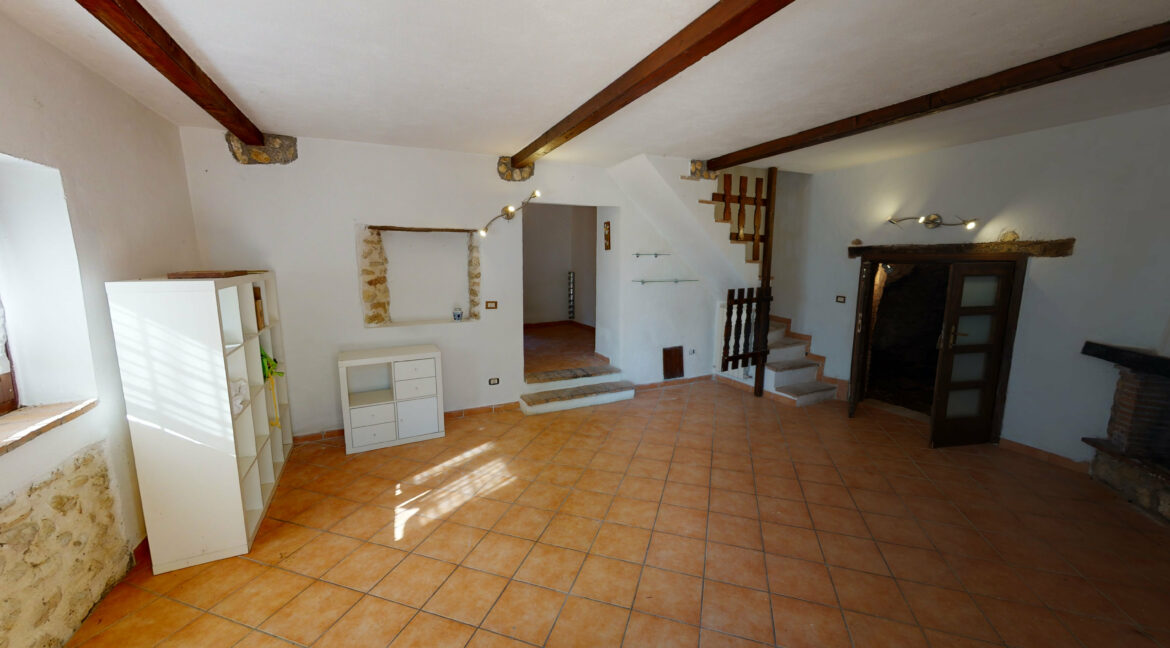 Rocca-Sinibaldarif-2353-07192022_185035