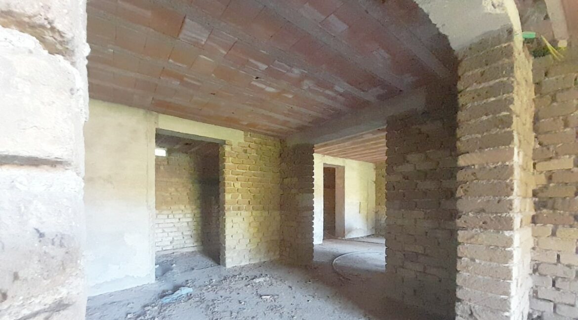 Rif.2369 garage (2)