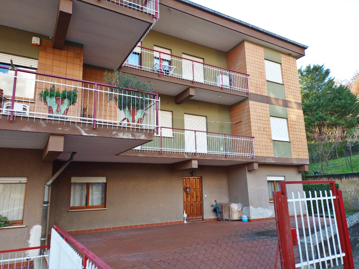 Rieti-Zona Residenziale : Appartamento  due camere con giardino in affitto (RIF.2391)
