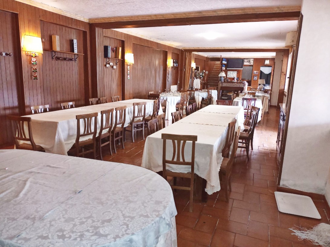 Rieti-Torricella in Sabina:Locale commerciale adibito a ristorante (Rif.2445)
