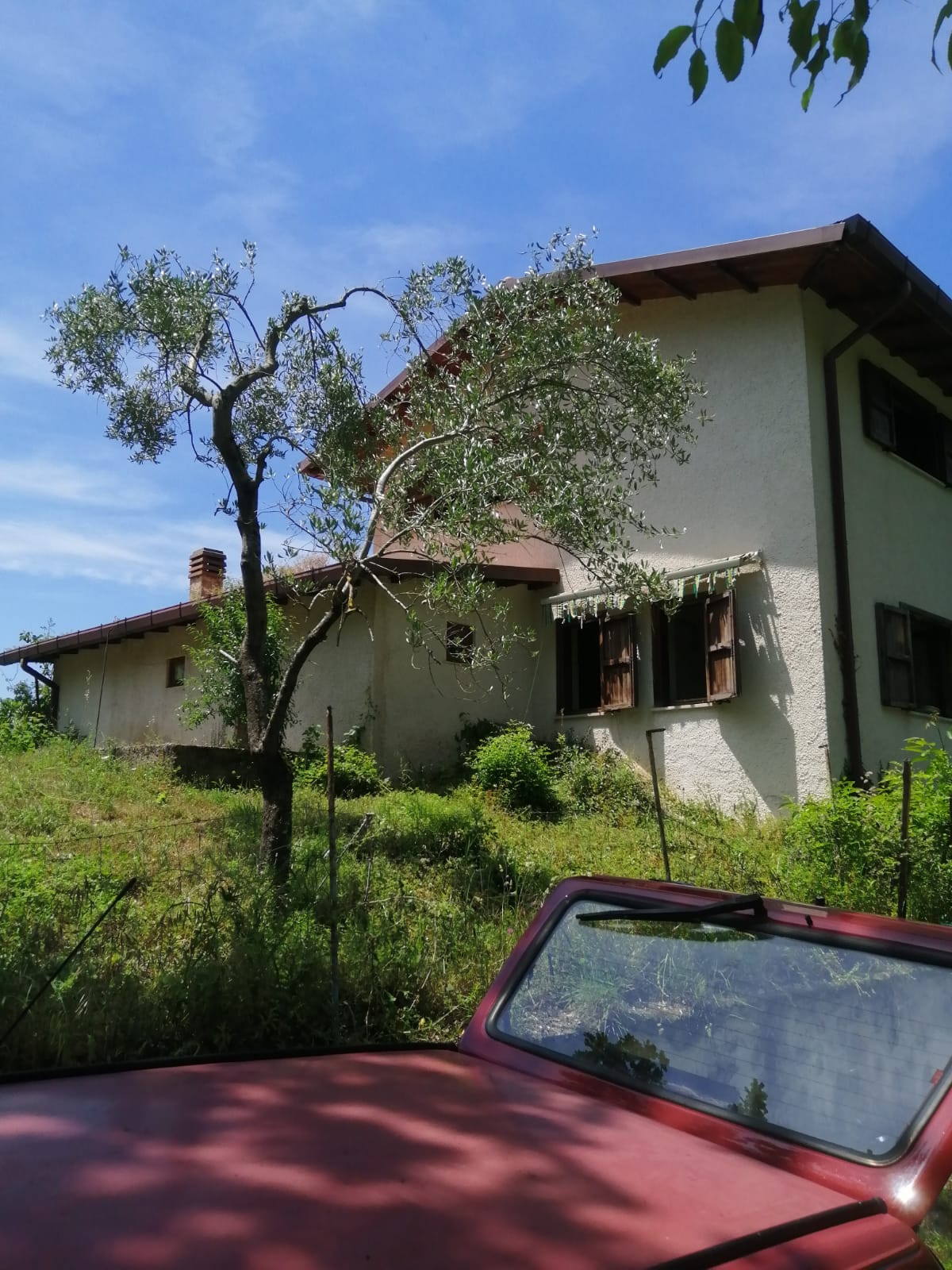 RIETI- CITTADUCALE: Casale con terreno agricolo (Rif. 2465)
