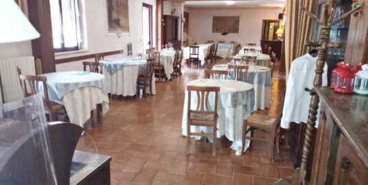 Rieti-Torricella in Sabina: affittasi locale commerciale adibito a ristorante (Rif.2482)