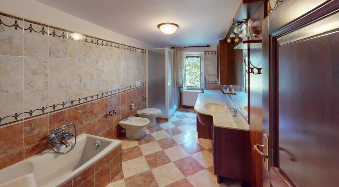 RIETI-MORRO-REATINO-RIF-2492-Bathroom