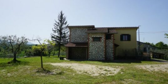 RIETI-ROCCASINIBALDA: Casa Indipendente (Rif.2565)