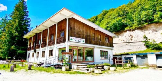 Rieti-Terminillo-Loc.Pian De Rosce: stabile intero per BeB e ristorazione(rif.2601)