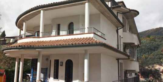 Antrodoco: Appartamento in villa di recente costruzione (Rif.2640)