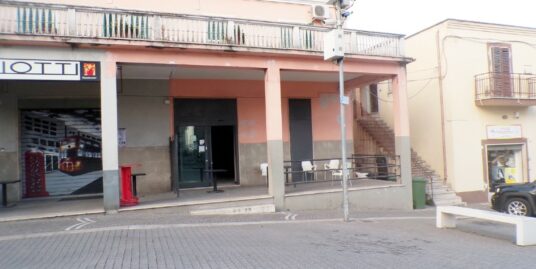 RIETI-POGGIO NATIVO: LOCALE COMMERCIALE (Rif.2569)