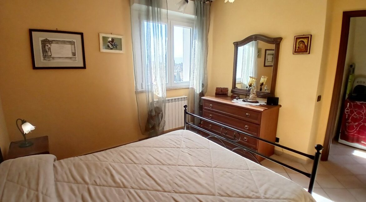 camera 01