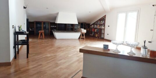 Rieti-Antrodoco: Attico mansardato con terrazzi(rif.2686)
