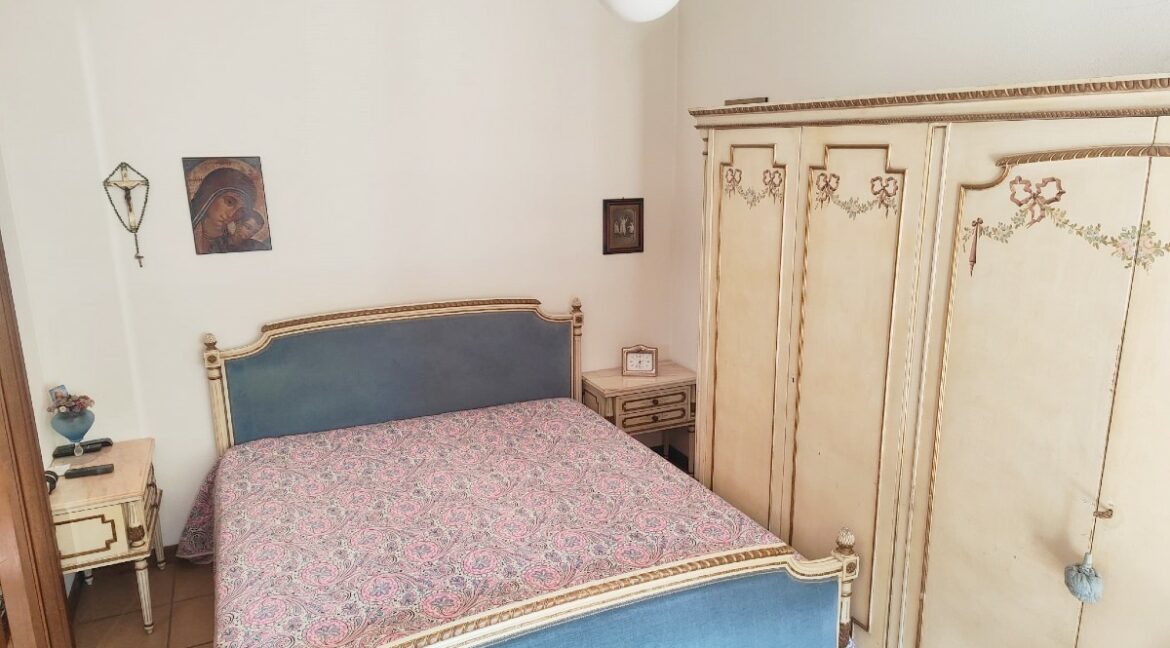 camera 02 (4)