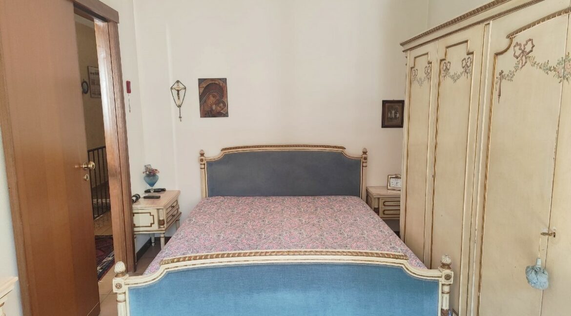 camera 04 (3)