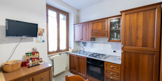 RIETI-CENTRO STORICO Appartamento ristrutturato al primo ed ultimo piano (Rif.2757)