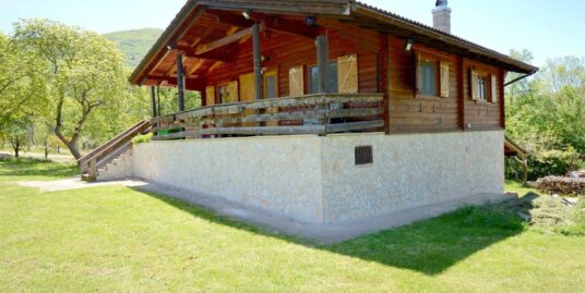RIETI-POGGIO MOIANO:  BELLISSIMO CHALET IN LEGNO (Rif.2760)