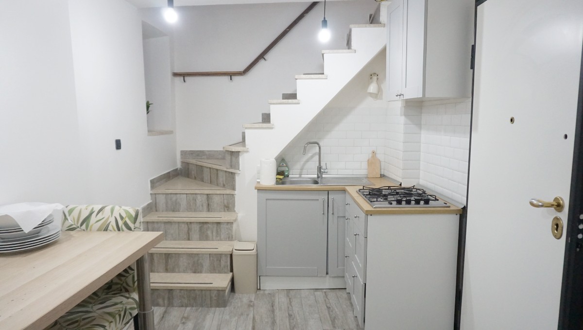 CASAPROTA Appartamento completamente ristrutturato (Rif.2772)