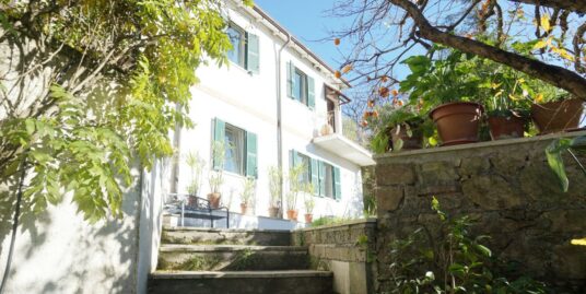 ROVIANO Casa indipendente con terreno di circa 4200 mq (Rif.2774)