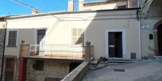 LOC. CERCHIARA Cielo-Terra su due livelli (Rif.2785)