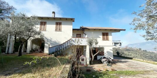 TERNI VILLA UNIFAMILIARE CON VISTA MOZZAFIATO (Rif.2794)